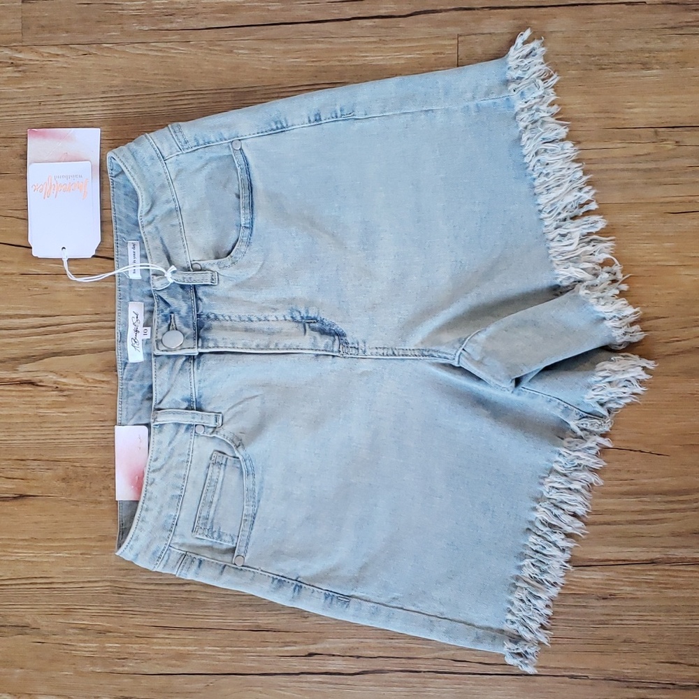 Altar'd State Jean Short